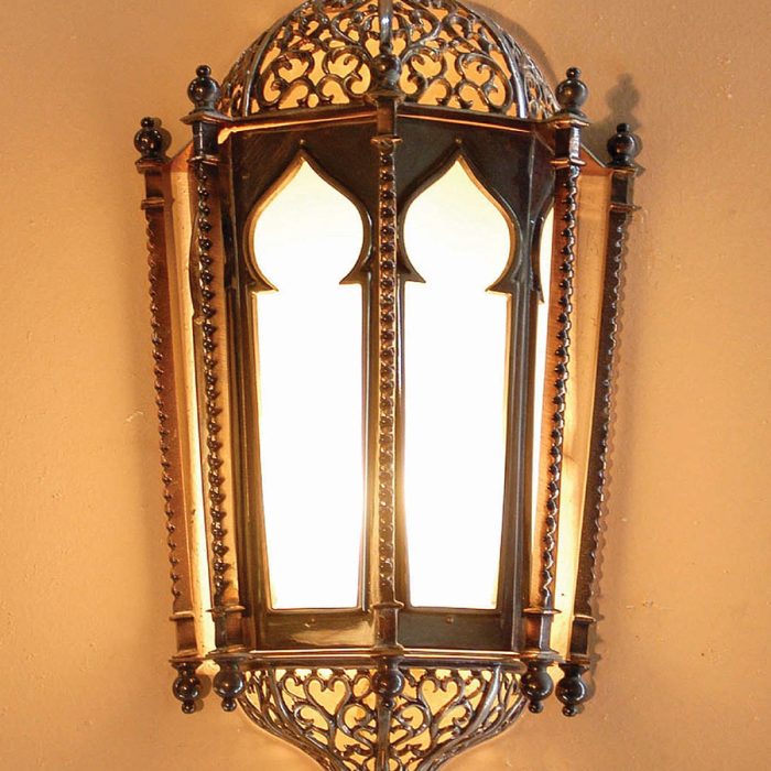 Classic Oriental Wall Lantern